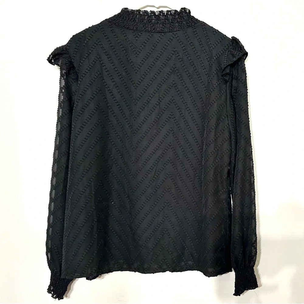 🔥BNWOT Tie Neck Ruffle Trim Lantern Sleeve Blouse! - Picture 5 of 8